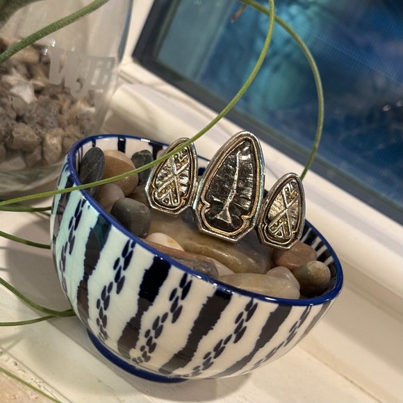 House of Harlow 1960 Triple Arrowhead & Pave Crystal Statement Ring Black Silver - Picture 12 of 16